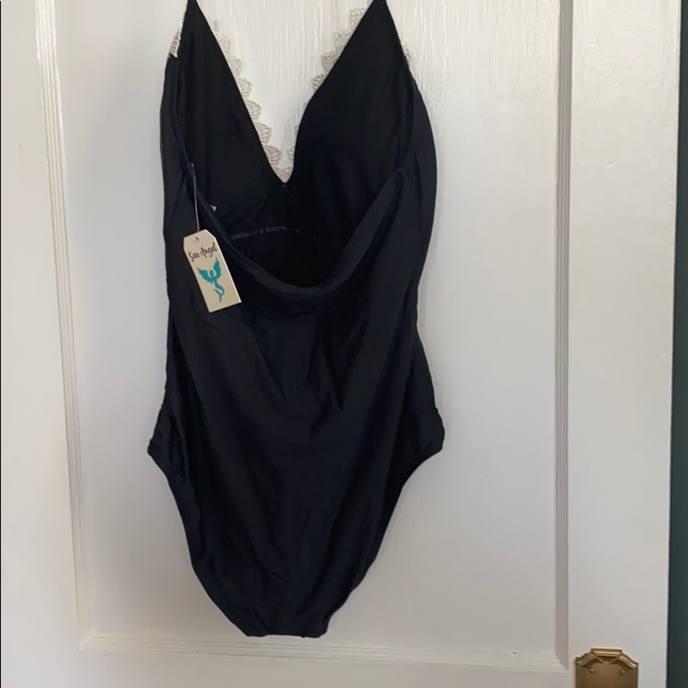 Swimsuit - Picture 2 of 6